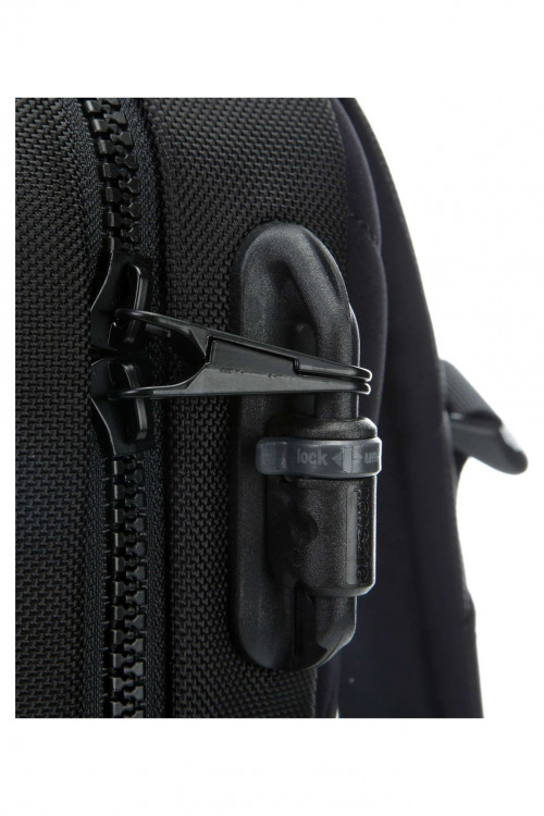 Рюкзак с защитой от краж PACSAFE Intasafe 