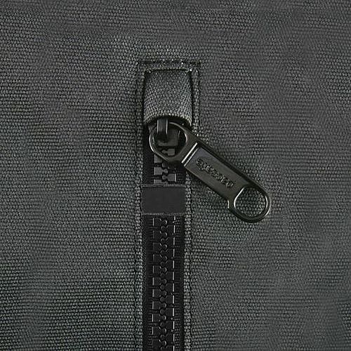 Secure zip tab в рюкзаке Pacsafe