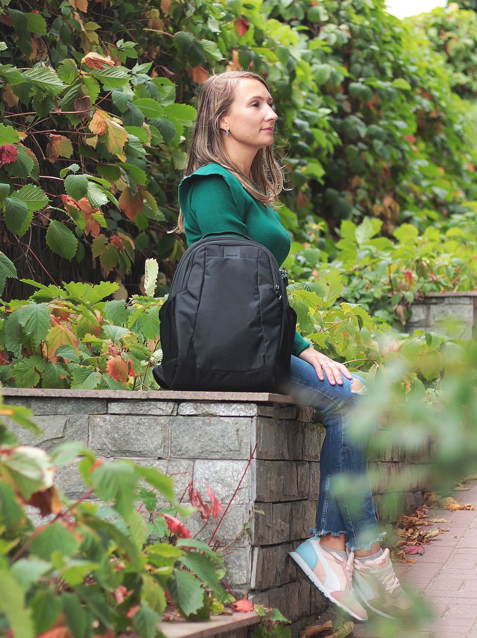 Pacsafe Metrosafe LS350 Bagpoint