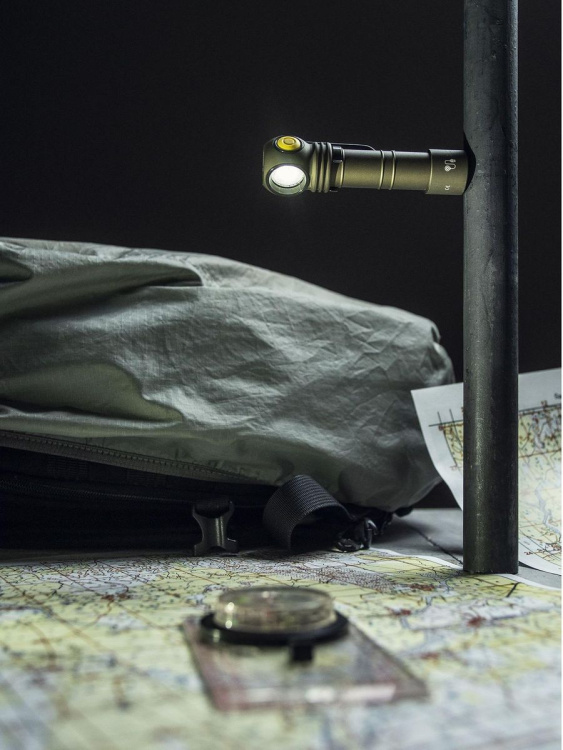 Фонарик ARMYTEK® Wizard C2 PRO Olive (Белый свет)