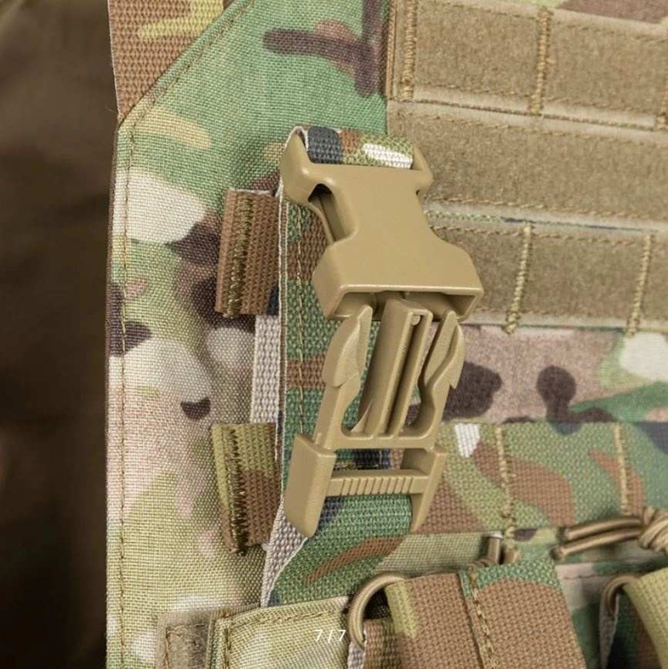 Тактический жилет системы AMP с панелью AK Tri-Mag SPANKER® EV114 EP118 MultiCam®
