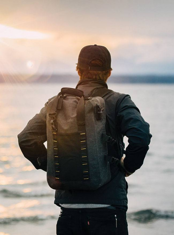 Водонепроницаемый рюкзак с защитой от краж PACSAFE Dry 25L оранжевый