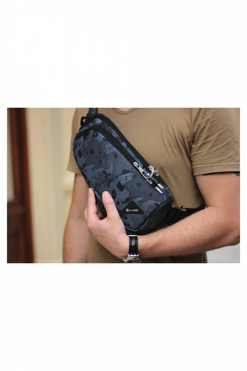 Pacsafe Vibe 150 Grey Camo Bagpoint