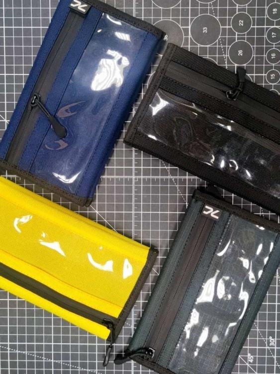 Кошельки DARKLIGHT® "TRAVELLER COLORS"