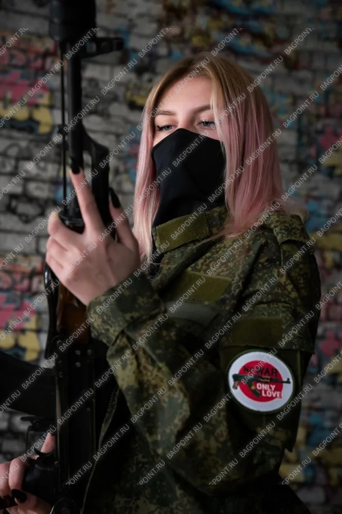 Патч на липучке "No war only Love" #107