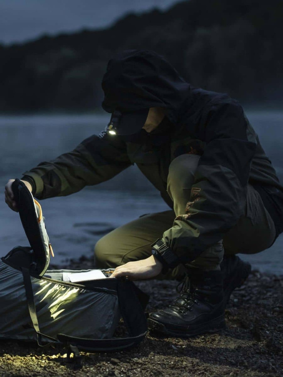 Фонарик ARMYTEK® Prime C1 PRO (Теплый свет)
