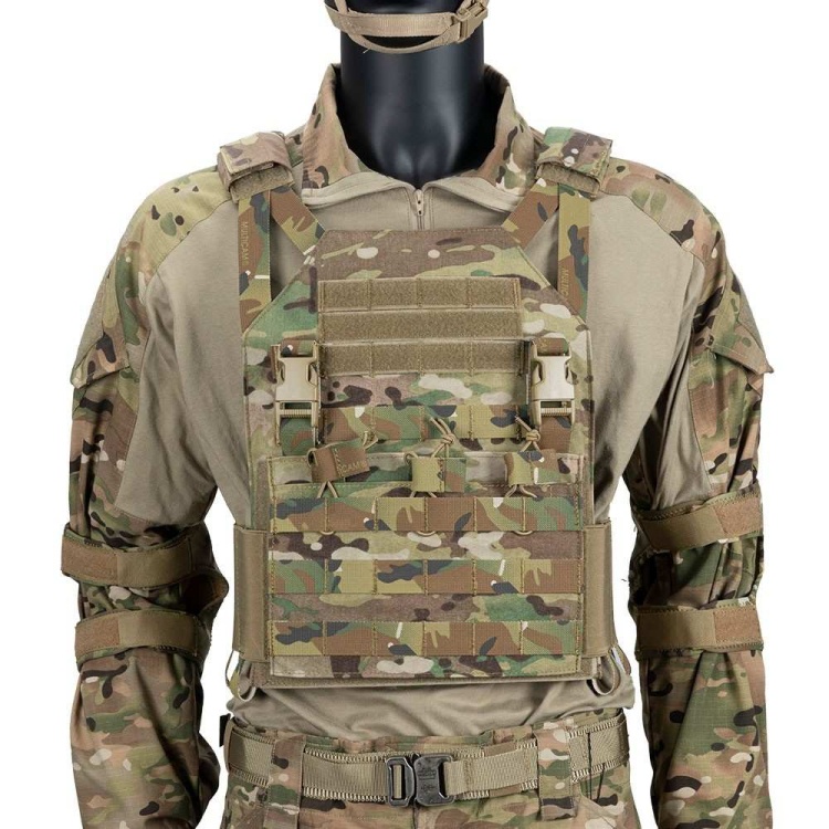 Тактический жилет системы AMP с панелью AK Tri-Mag SPANKER® EV114 EP118 MultiCam®
