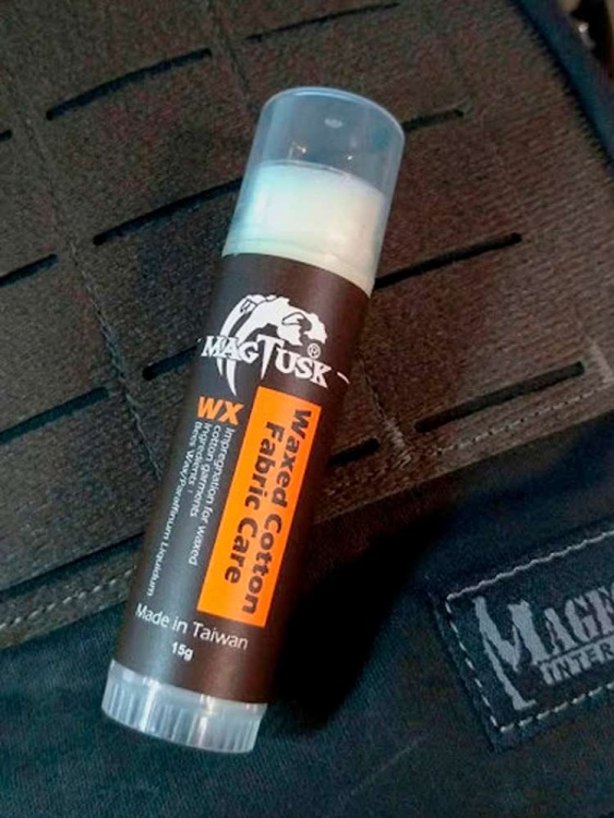 Уход за вощеным канвасом "Waxed Cotton Fabric Care"