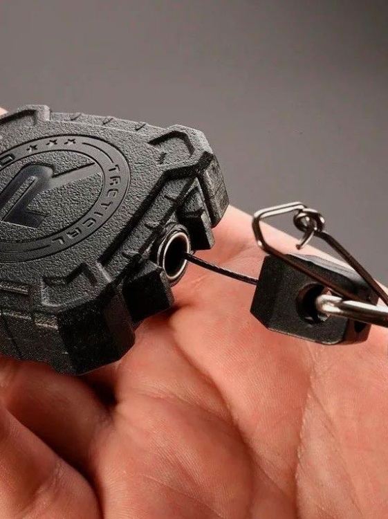 Ретрактор с карабином ROCO TACTICAL®
