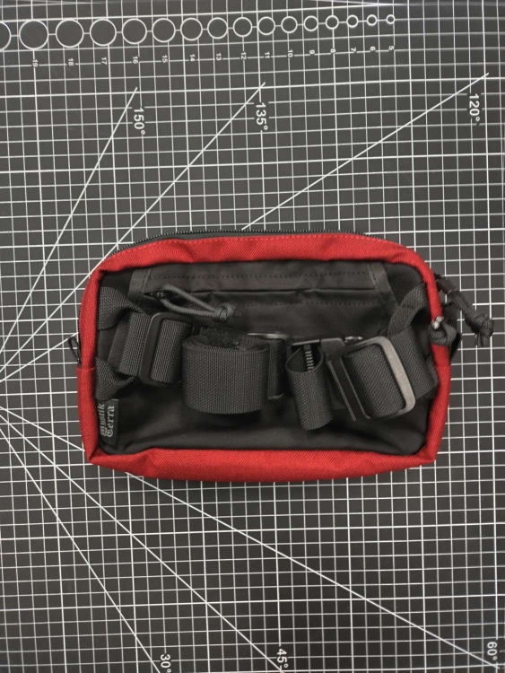 Поясная сумка MYSTIK TERRA® Сигма (Красная)